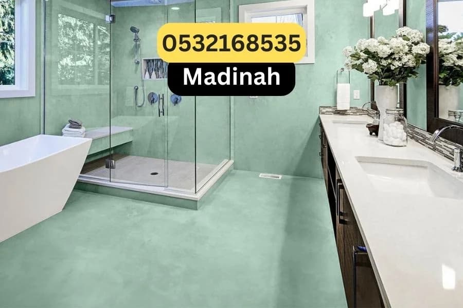 تراس خارجي بأرضية ميكروسيمنت