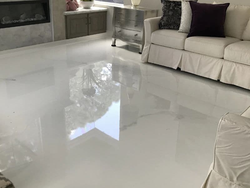 White High Gloss Epoxy Surface Coating - Durable Showroom Finish