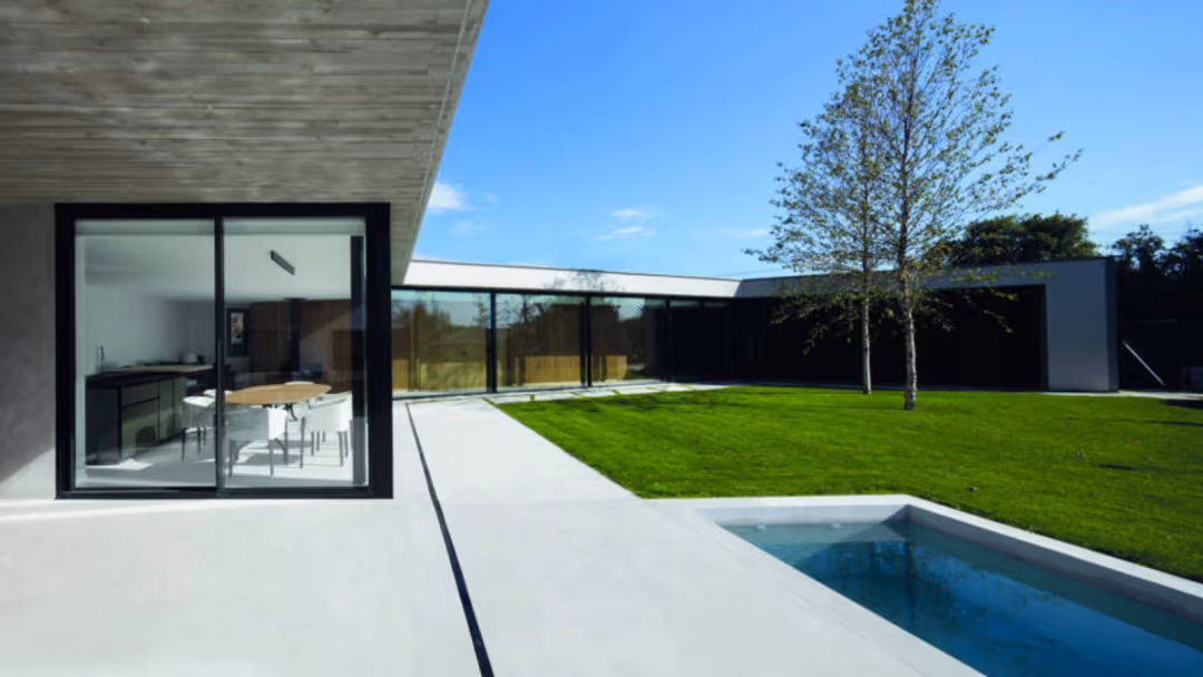 ميكروسيمنت في تراس خارجي