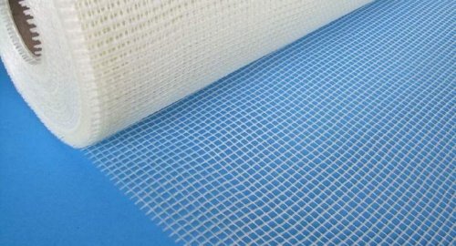 Fiberglass mesh thermal crack armor installation in Riyadh preventing heat damage and ensuring long-term floor integrity